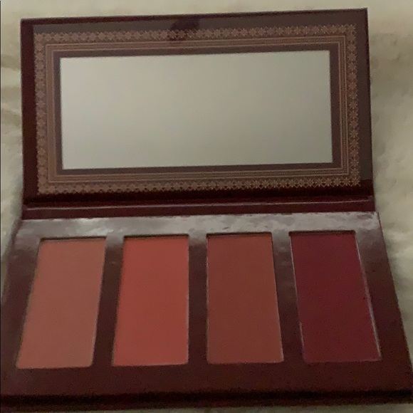 Ace Beaute Pallet - Picture 2 of 3